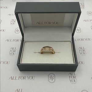 💛 Stylish Gold-Filled Chain Detail Ring – Size 8